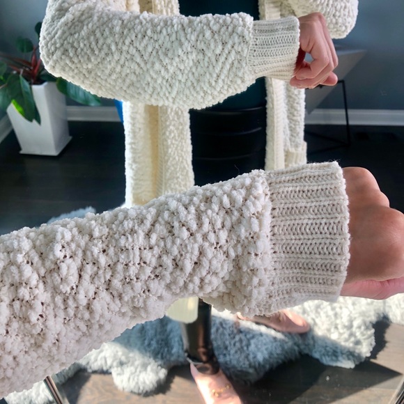 ◾️Bunny Popcorn Cardigan Vanilla White - Picture 6 of 7